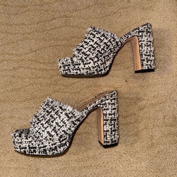 JustFab, Black & White Tweed Platform Heels Mules Sandals (7) - Picture 6 of 7